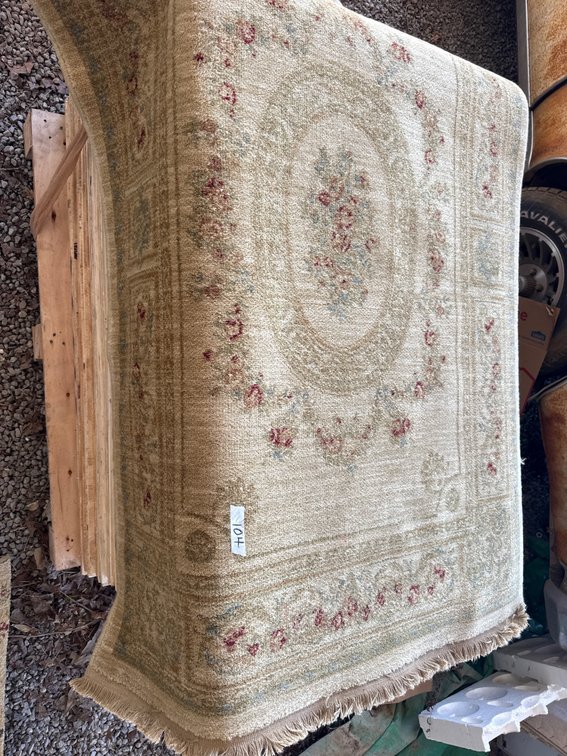 45”x 68” area rug