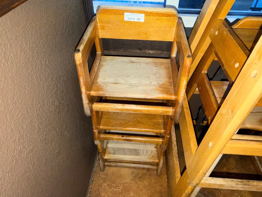 Old Dominion wooden stackable booster seats