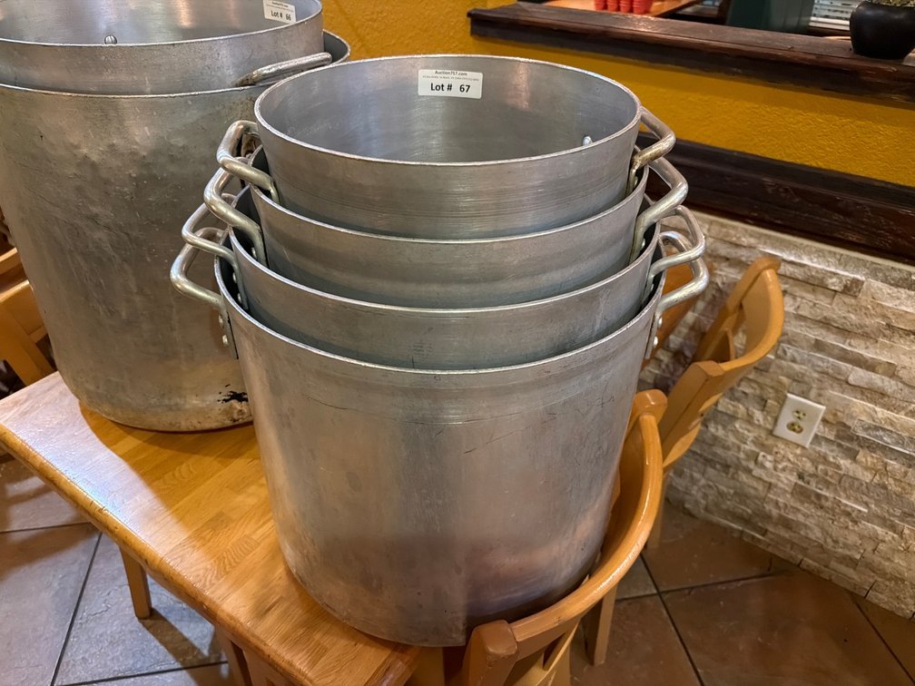 Winco HD NSF aluminum graduated stock pots