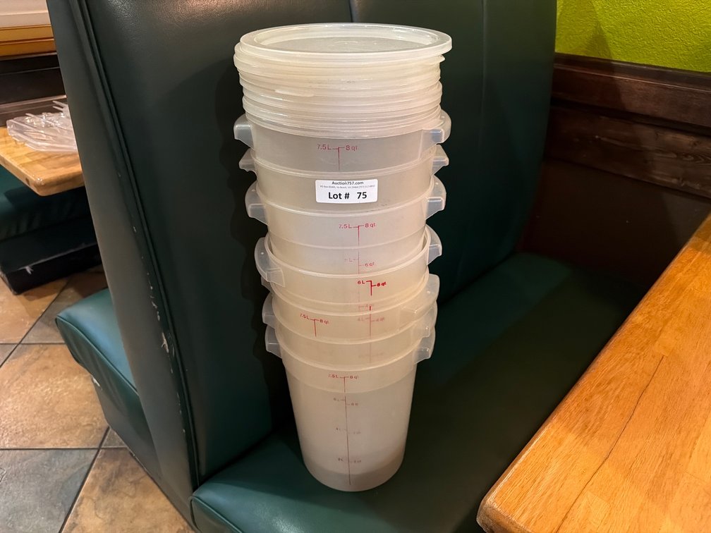 Cambro 8QT round measuring storage containers w/ lids