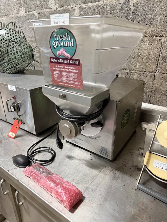 Olde Tyme peanut / nut grinder