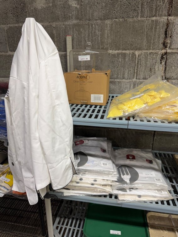 Lot: 22 NEW AI Chef jackets
