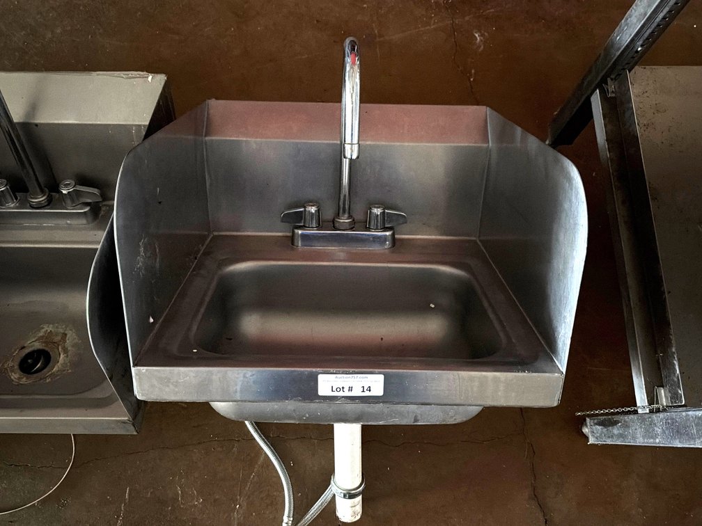 NSF stainless wall mount hand sink