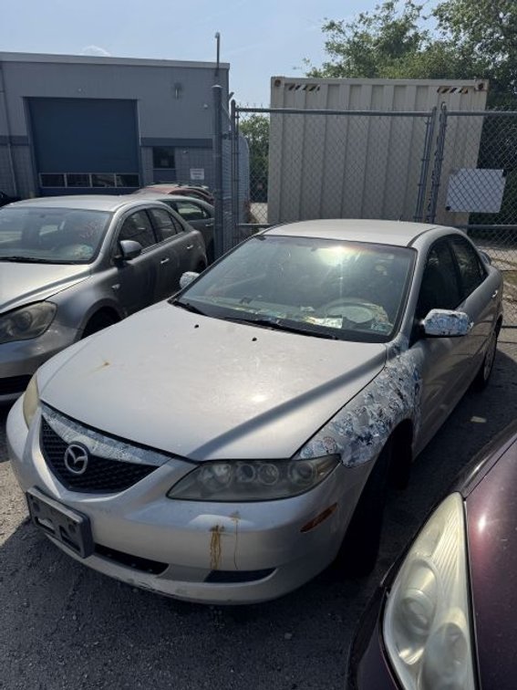 2004 MAZDA 6