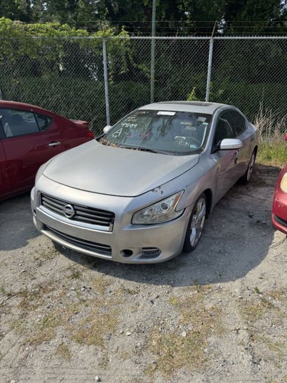 2012 NISSAN MAXIMA