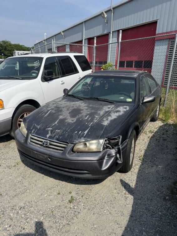 2000 Toyota Camry