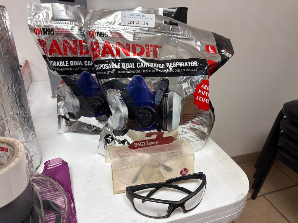 N95 respirator & safety glasses set
