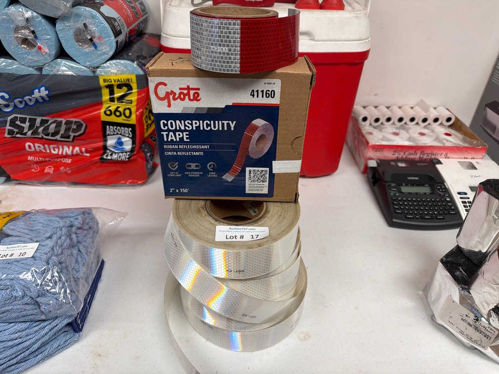 Lot: 6 rolls of reflective tape