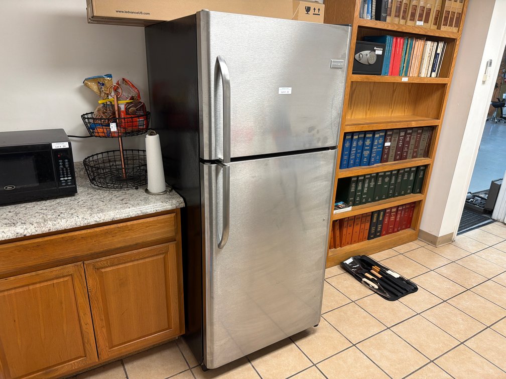 Frigidaire stainless front fridge / freezer
