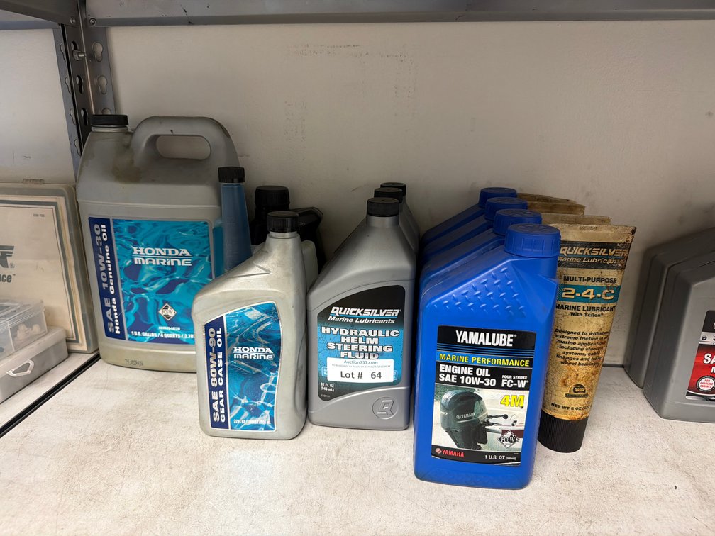Lot: 15 bottles assorted marine fluids