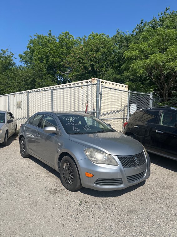 2012 SUZUKI KIZASHI
