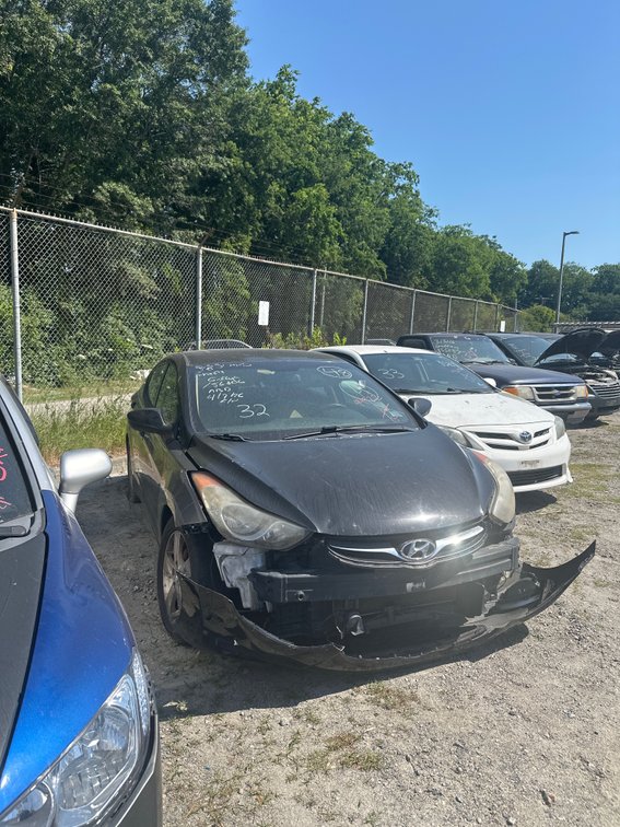 2013 HYUNDAI ELANTRA