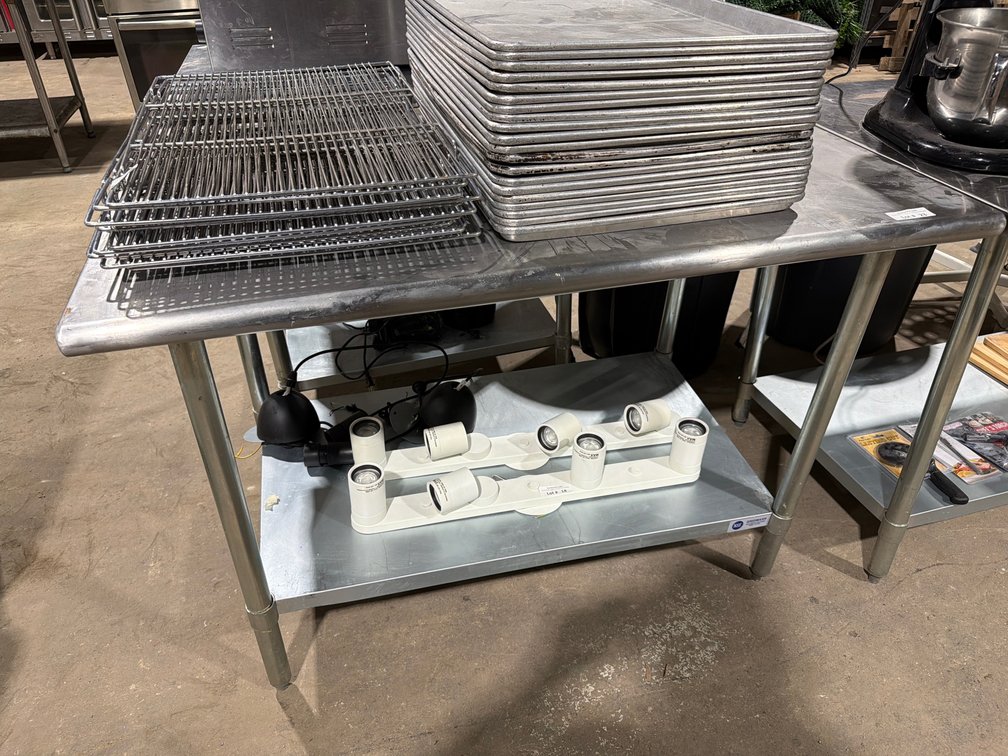 Gridman NSF stainless work prep table