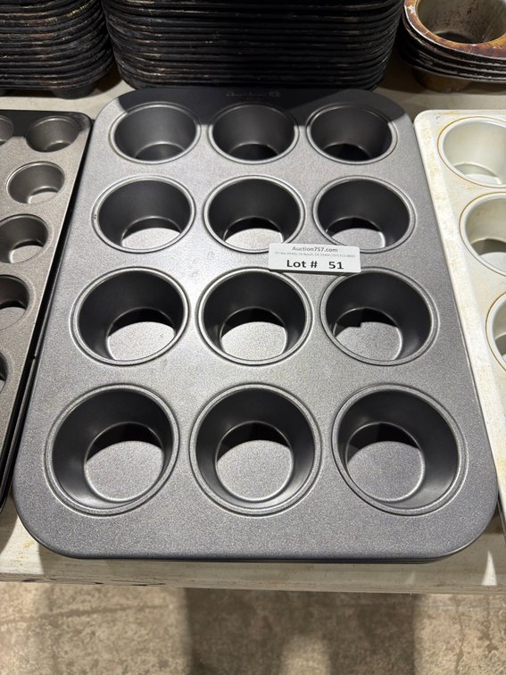 Calphalon 12 hole non-stick muffin pans