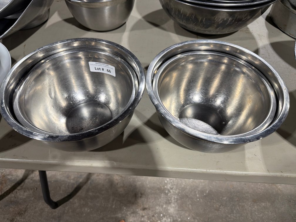 2 piece set stainless mixing bowls