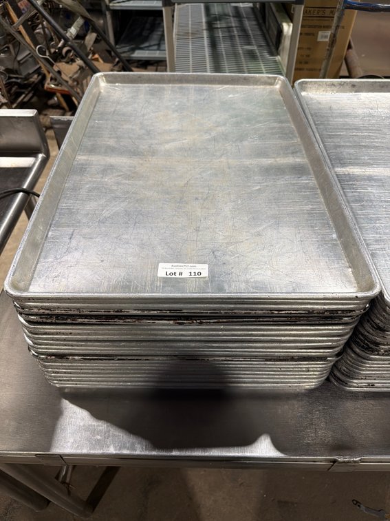 Full size aluminum sheet pans