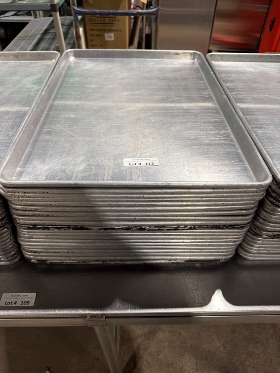 Full size aluminum sheet pans