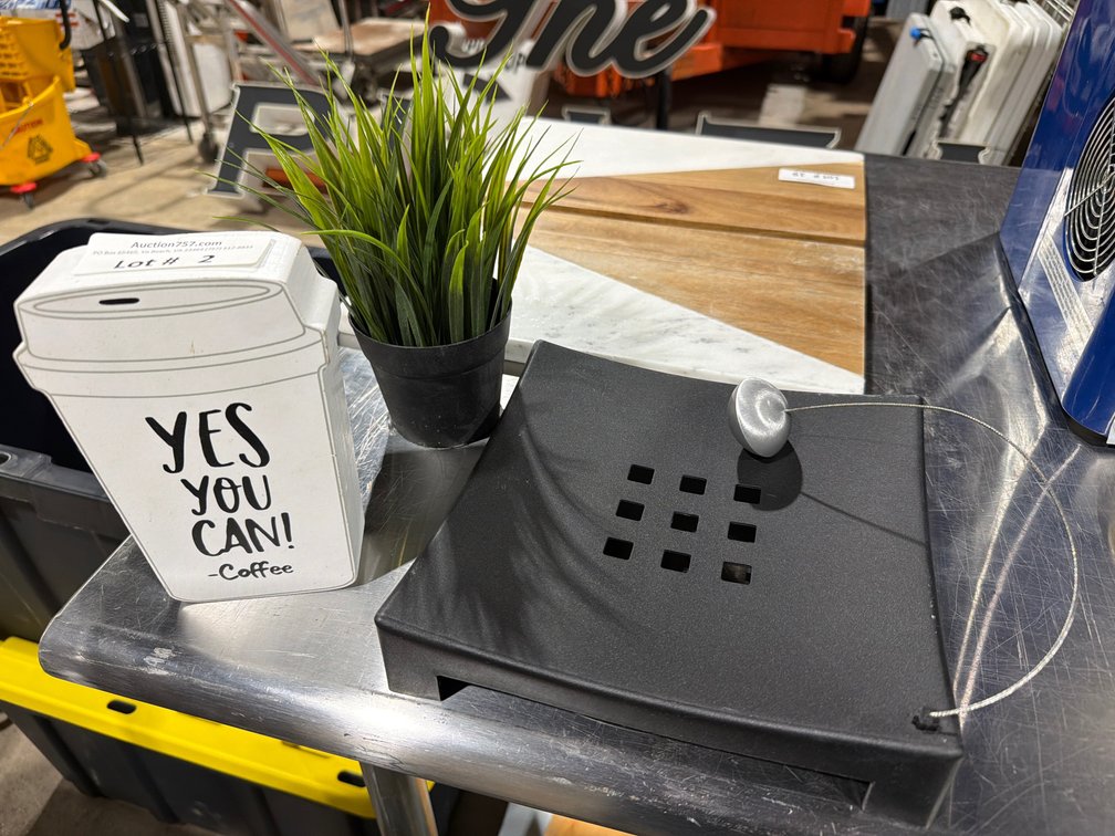 Lot: coffee cup decor, faux plant & napkin holder