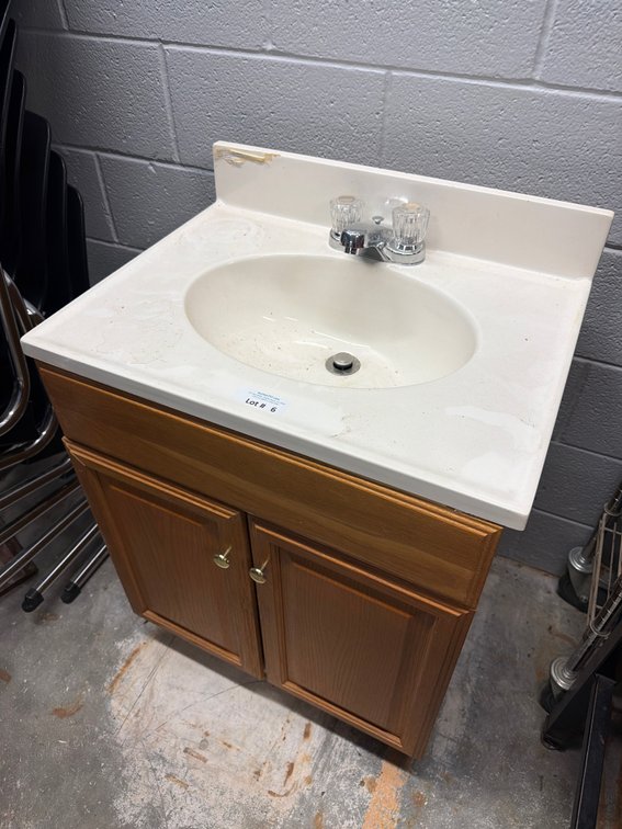 Oak finish vanity cabinet w/top