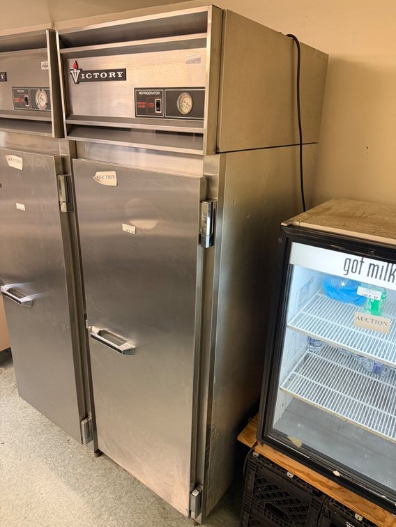 Victory stainless cooler on wheels