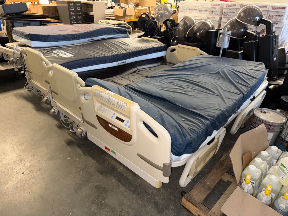 Electric control hospital beds on wheels