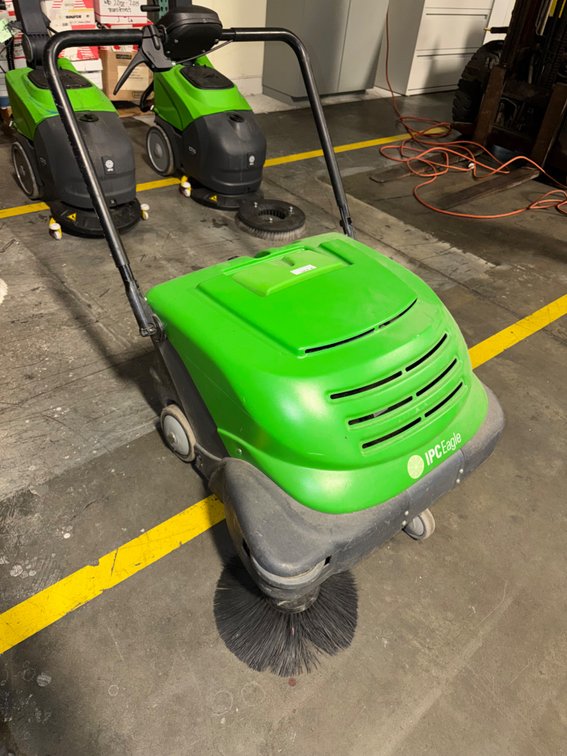 IPC Eagle floor sweeper