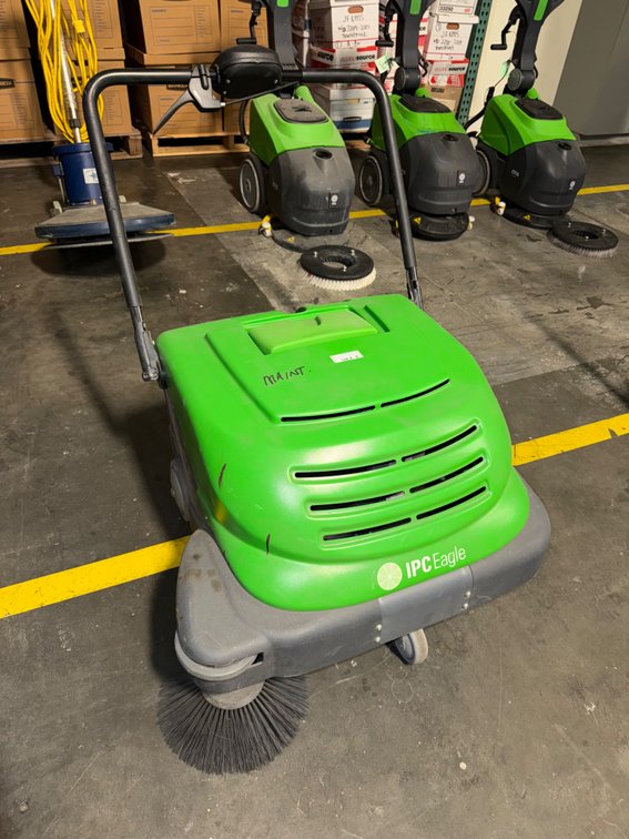 IPC Eagle floor sweeper