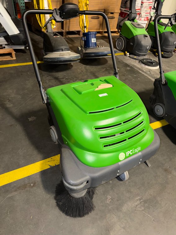 IPC Eagle floor sweeper