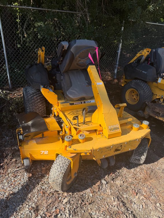 Cub Cadet Pro Z 900 zero turn mower