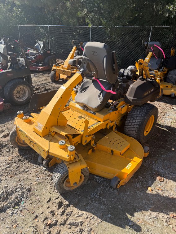 Cub Cadet Pro Z 900 zero turn mower