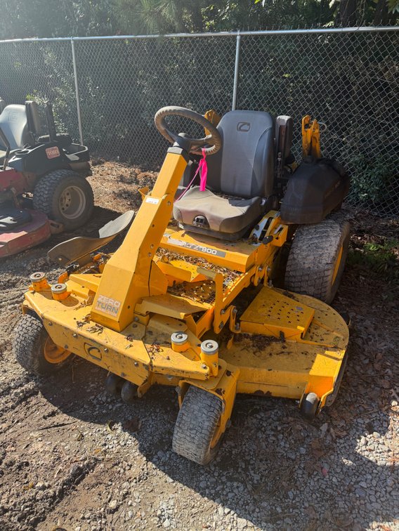 Cub Cadet Pro Z 900 zero turn mower