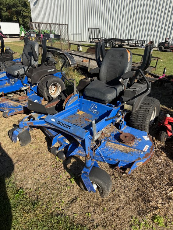Dixon Grizzly ZTR zero turn mower