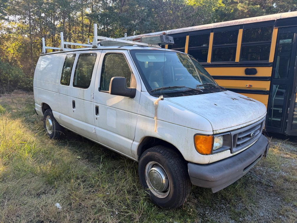 2006 Ford E250 van