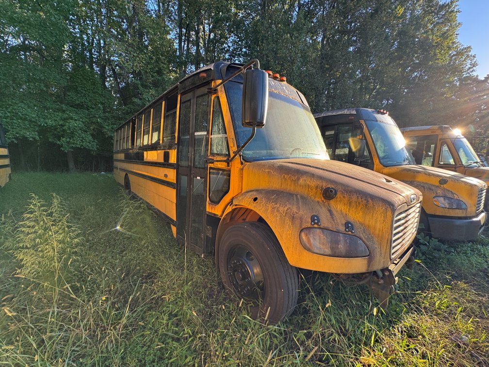 2009 Thomas bus