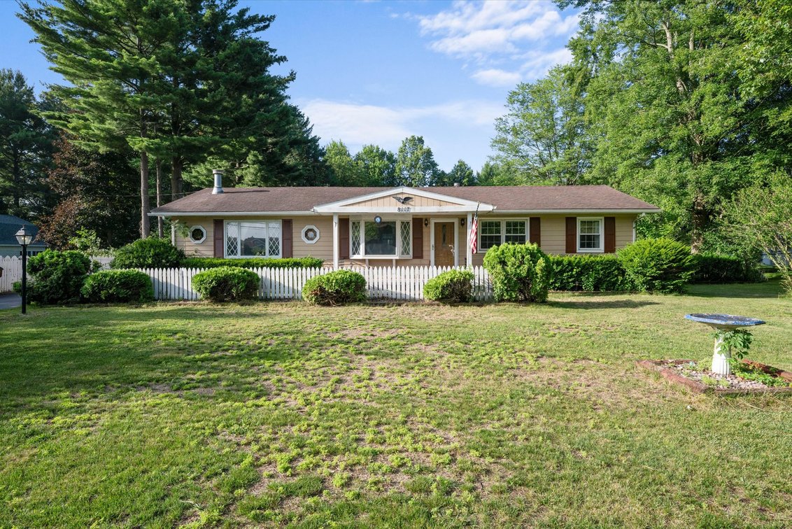 Image for Minimum Bid $135,000 Online Auction 8117 Angola Rd. Holland, OH 43528