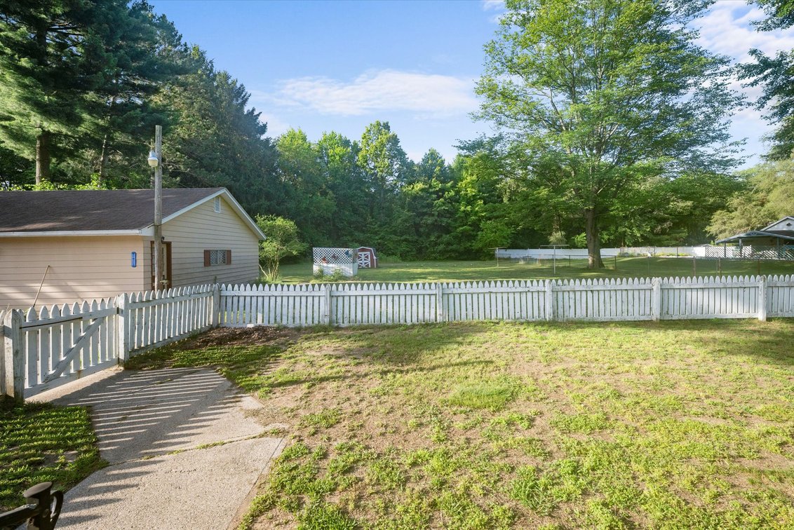 Image for Minimum Bid $135,000 Online Auction 8117 Angola Rd. Holland, OH 43528
