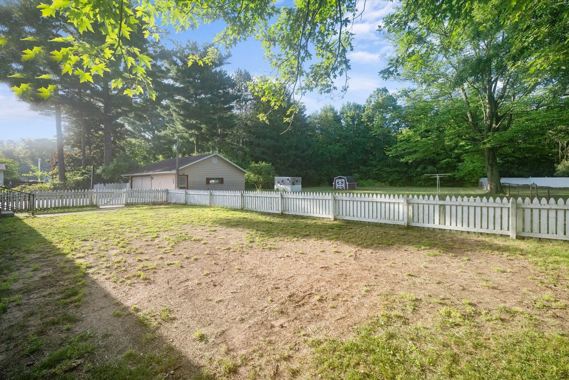 Image for Minimum Bid $135,000 Online Auction 8117 Angola Rd. Holland, OH 43528
