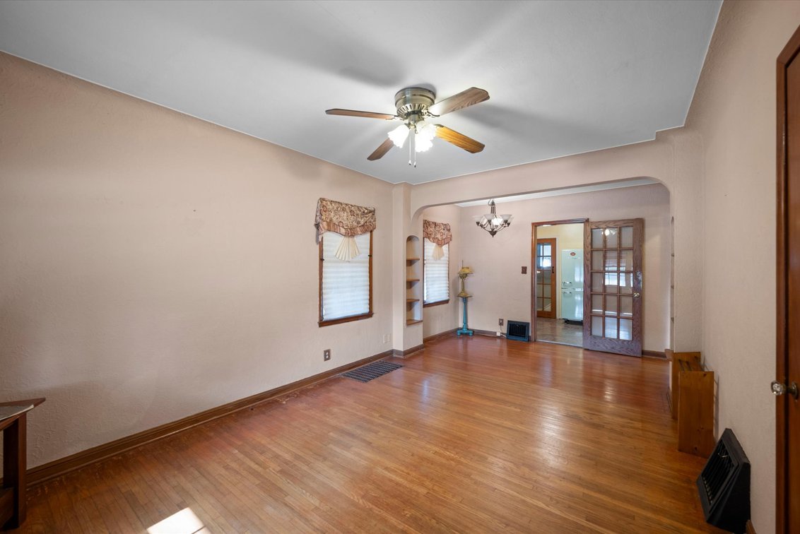 Image for PENDING! Online Auction 616 Bronx Dr. Toledo, OH 43609