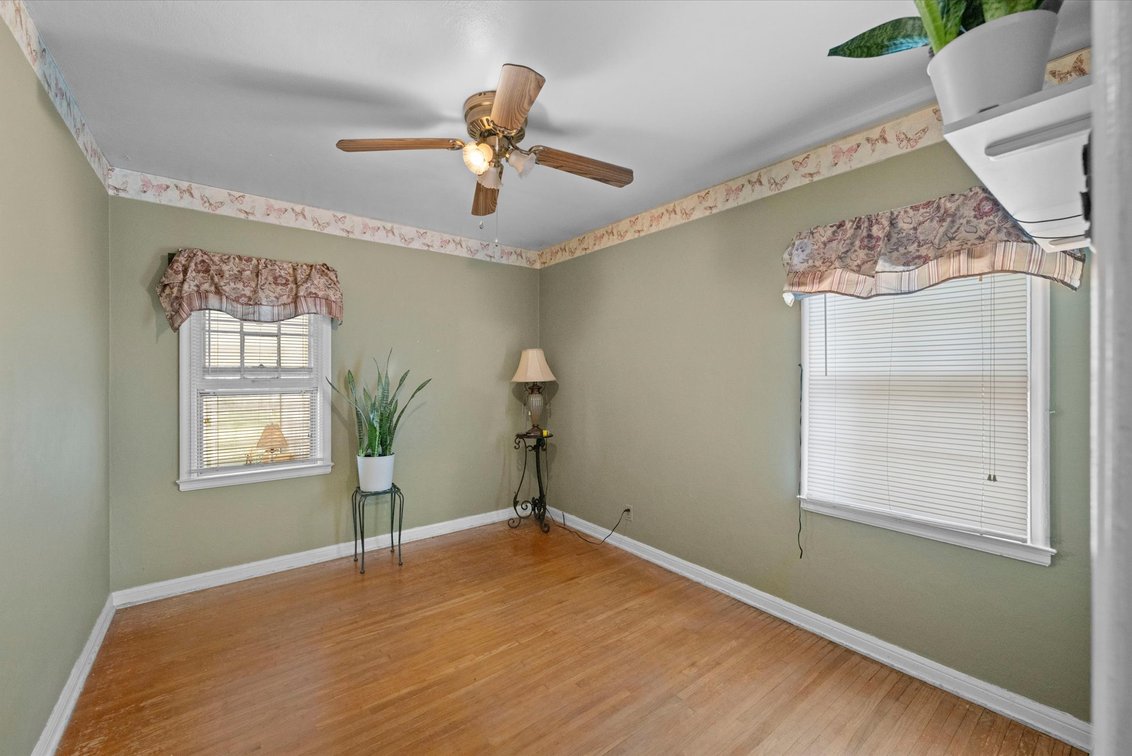 Image for PENDING! Online Auction 616 Bronx Dr. Toledo, OH 43609