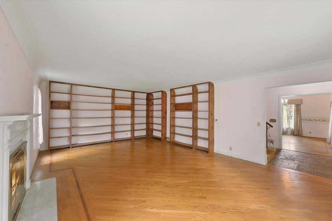 Image for Minimum Bid $150,000 Online Auction 2204 Talmadge Rd. Toledo, OH 43606