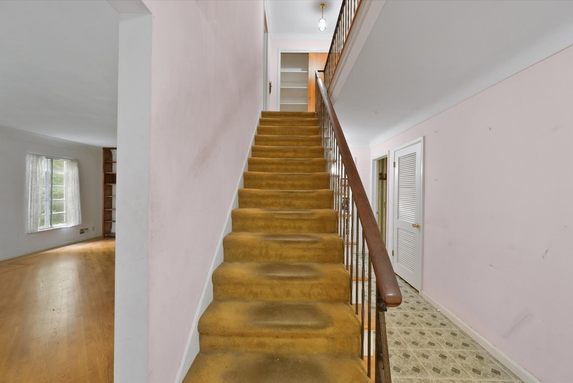 Image for Minimum Bid $150,000 Online Auction 2204 Talmadge Rd. Toledo, OH 43606