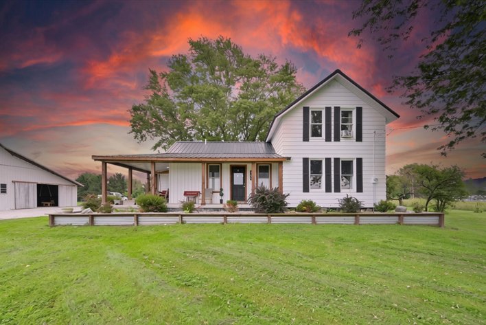 Image for Listed For: $324,900 900 N. Berkey Southern Rd. Swanton, OH 43558