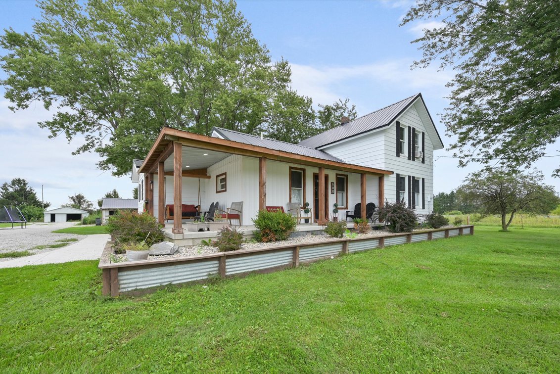 Image for Listed For: $324,900 900 N. Berkey Southern Rd. Swanton, OH 43558