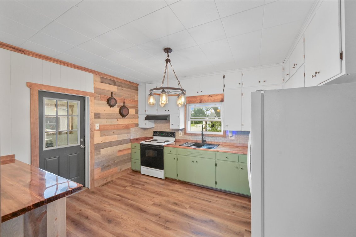 Image for Listed For: $324,900 900 N. Berkey Southern Rd. Swanton, OH 43558