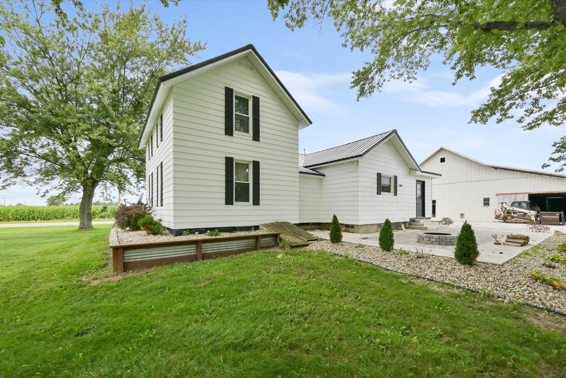 Image for Listed For: $324,900 900 N. Berkey Southern Rd. Swanton, OH 43558