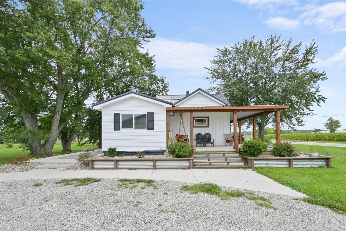 Image for Listed For: $324,900 900 N. Berkey Southern Rd. Swanton, OH 43558