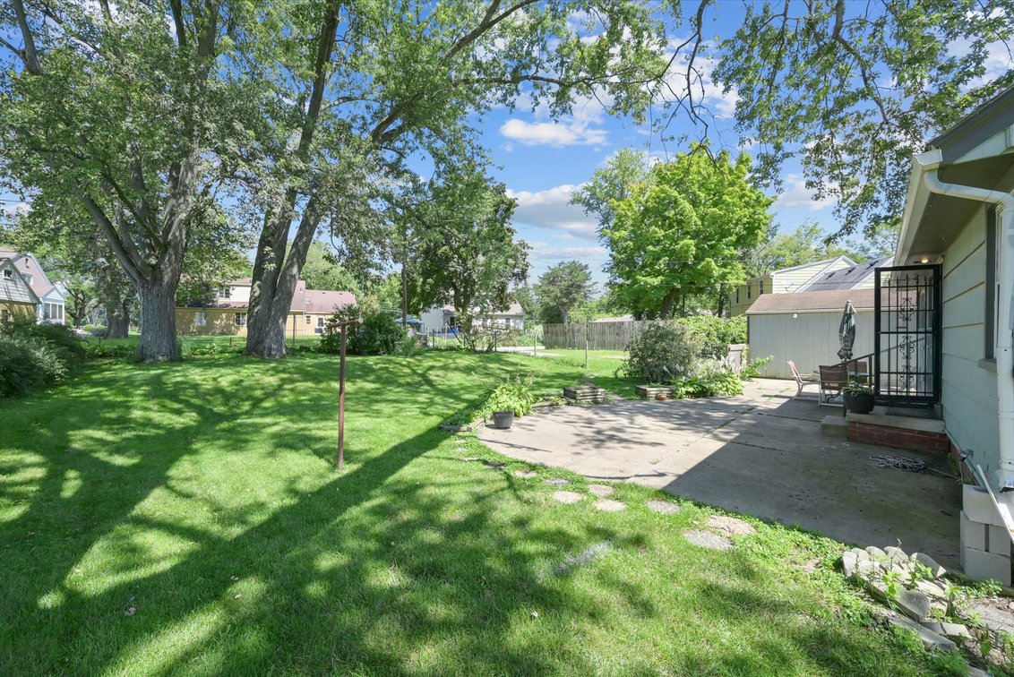 Image for Minimum Bid $99,900 Online Auction 4130 Dorchester Dr. Toledo, OH 43607