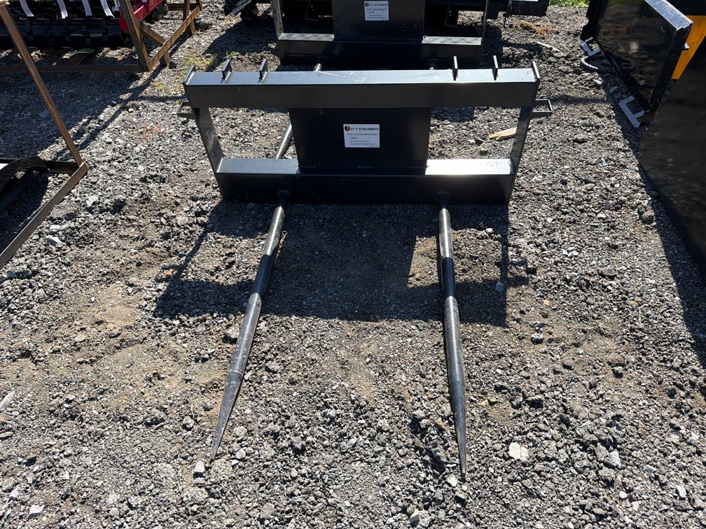 JCT Dual Prong Bale Spear