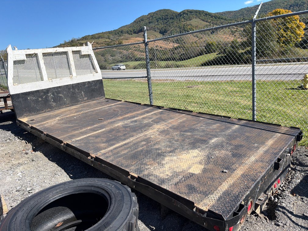 16’ Flatbed