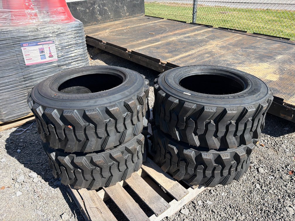 Forerunner 12-16.5 Tires